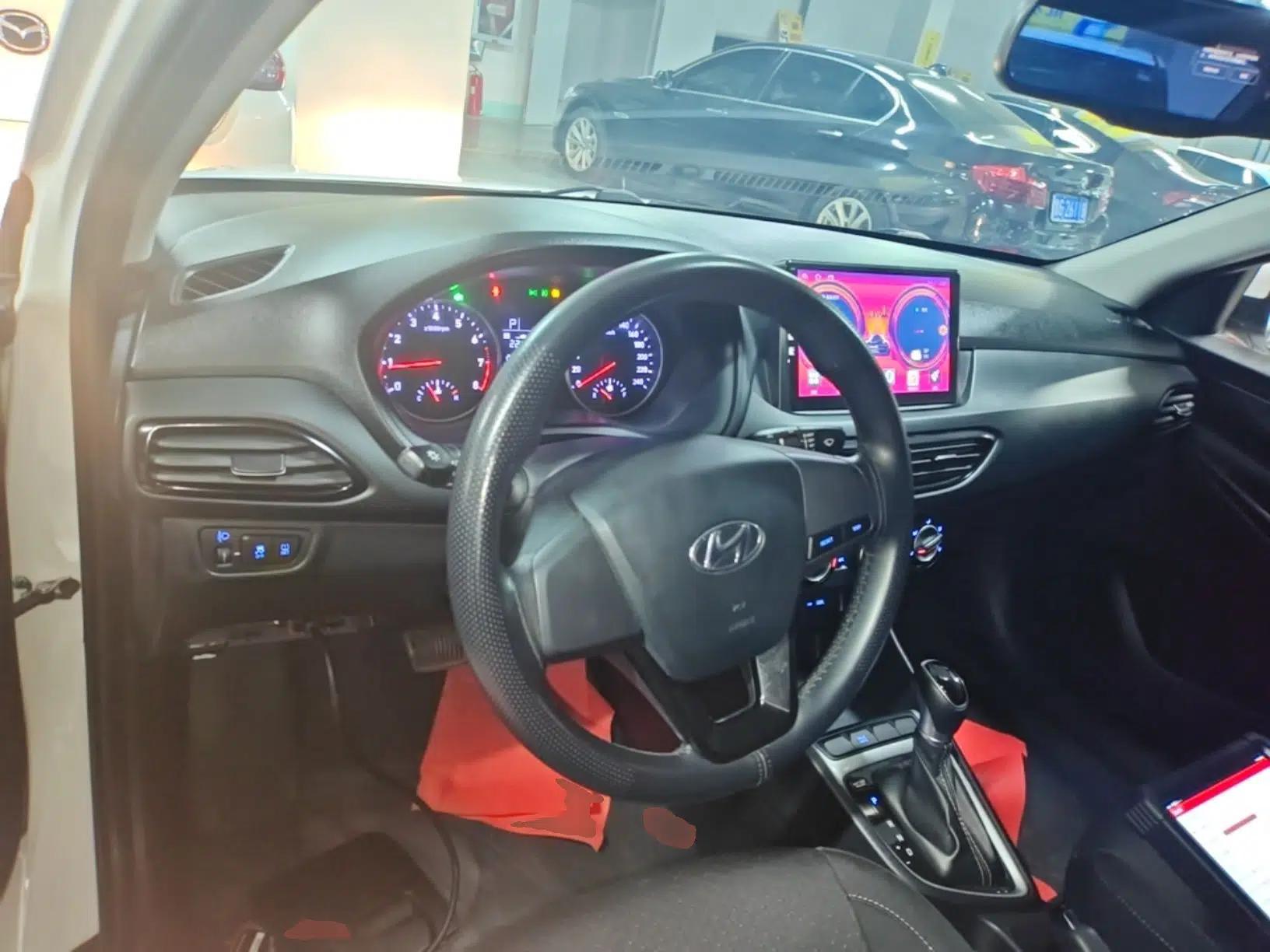 Hyundai Celesta 2018 1.6L Automatic GL Enjoyment Edition China VI compliant — миниатюра 12