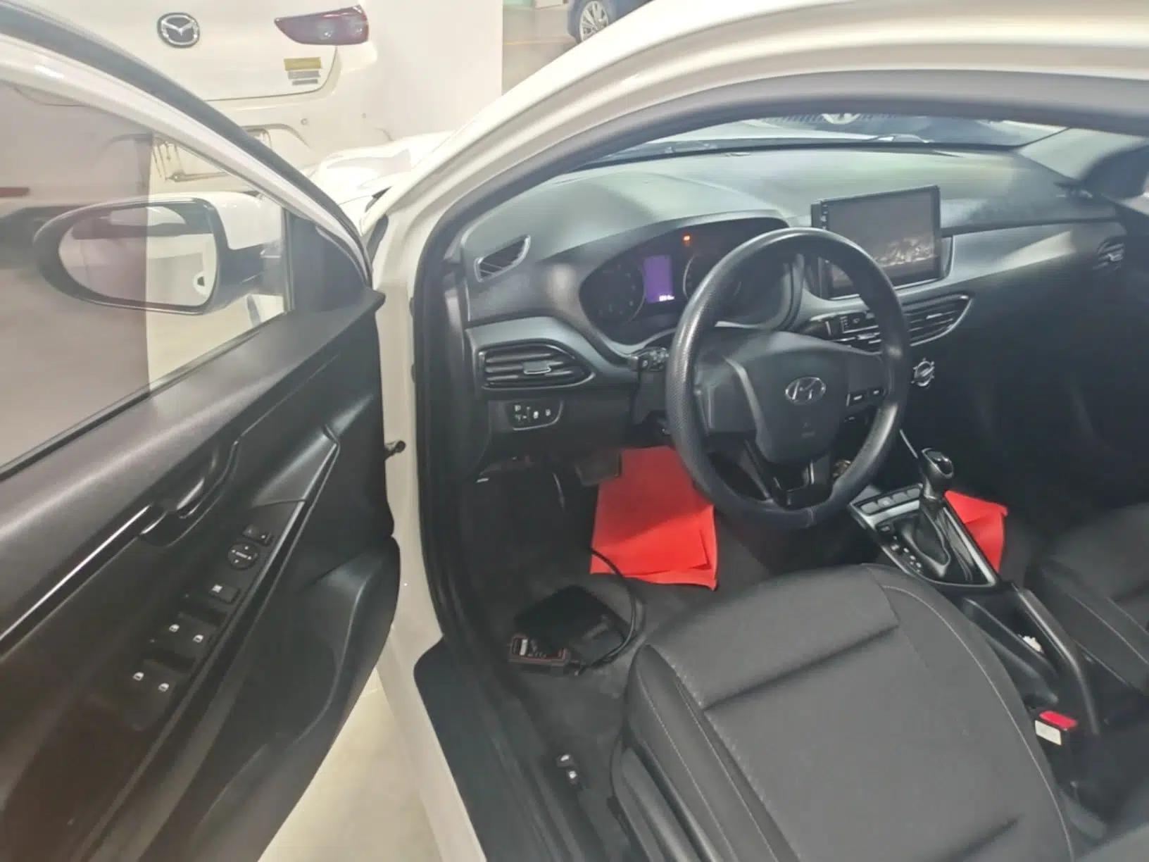 Hyundai Celesta 2018 1.6L Automatic GL Enjoyment Edition China VI compliant — миниатюра 18