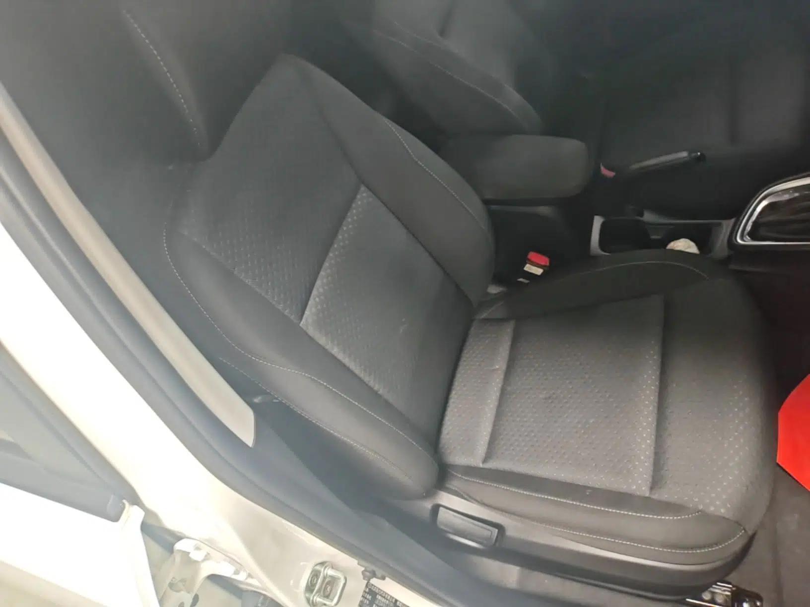 Hyundai Celesta 2018 1.6L Automatic GL Enjoyment Edition China VI compliant — миниатюра 19
