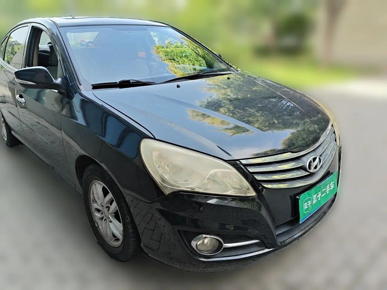 Hyundai Celesta 2011 1.6L Manual Luxury Model — миниатюра 3