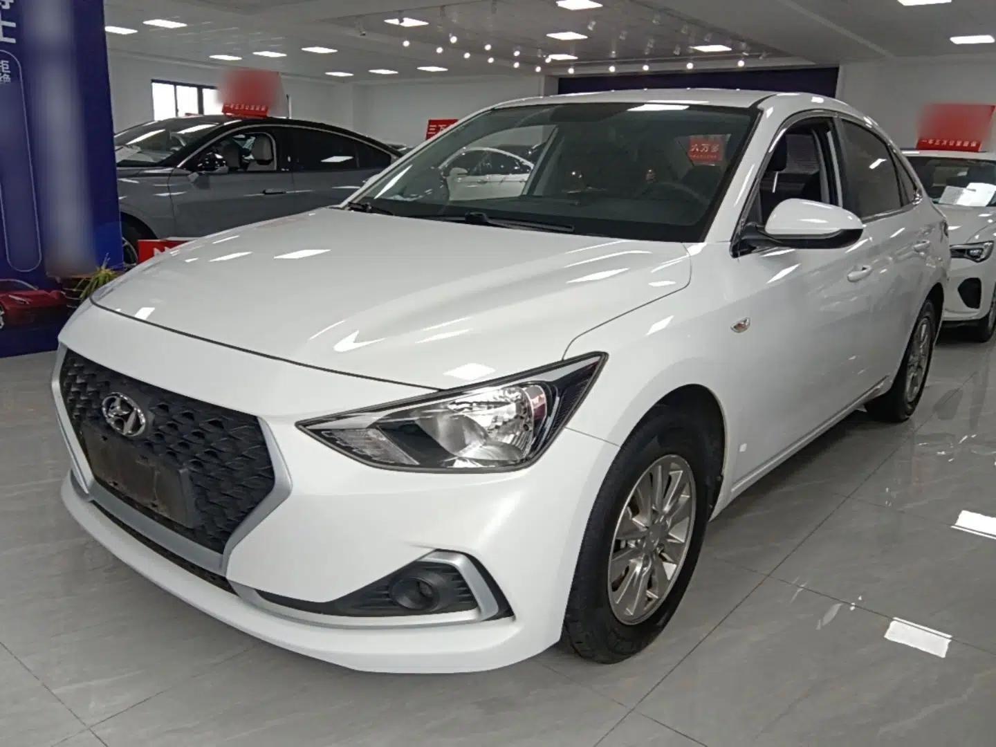 Hyundai Celesta 2018 1.6L Automatic GL Enjoyment Edition China VI compliant — миниатюра 1