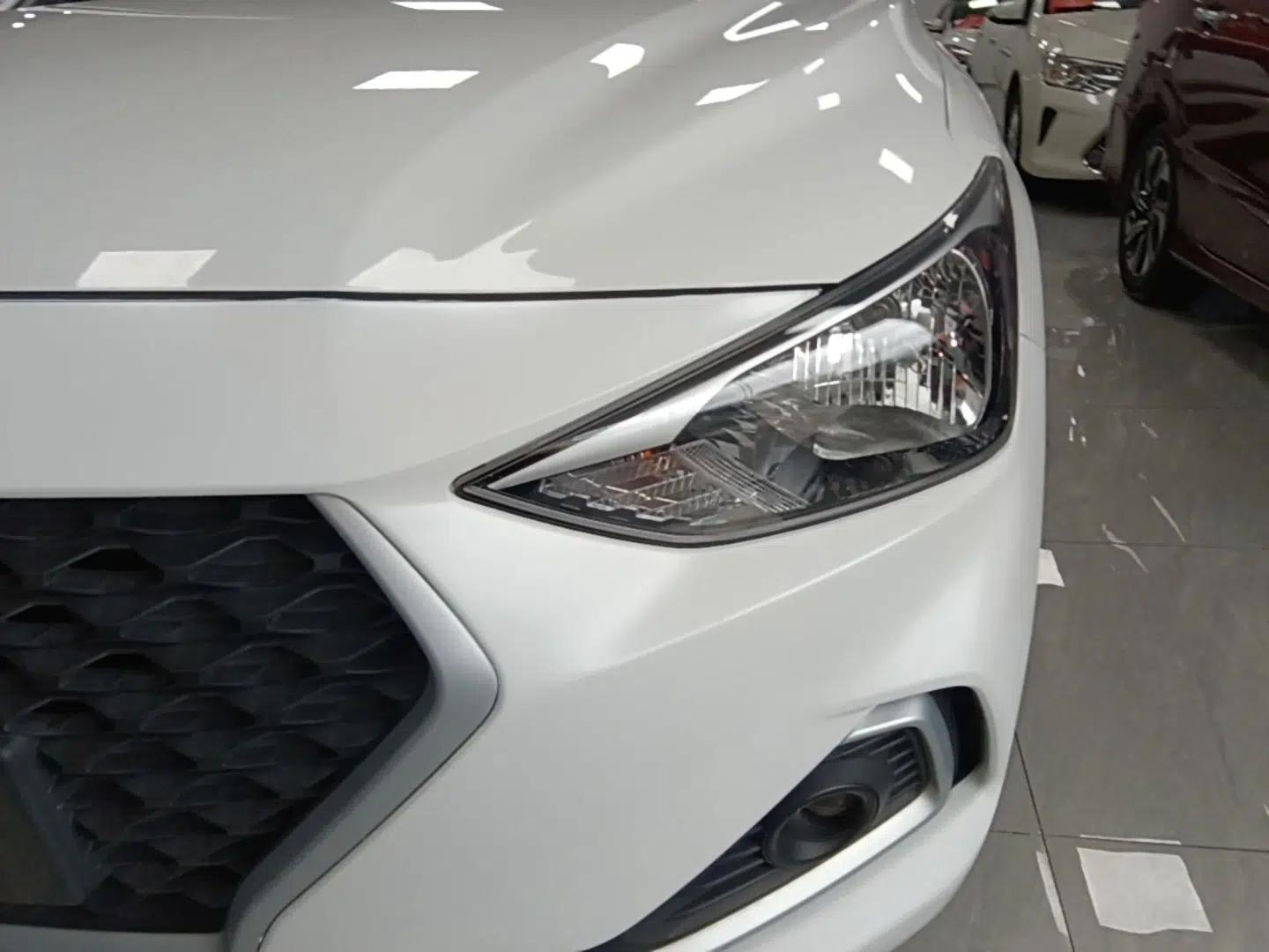 Hyundai Celesta 2018 1.6L Automatic GL Enjoyment Edition China VI compliant — миниатюра 8