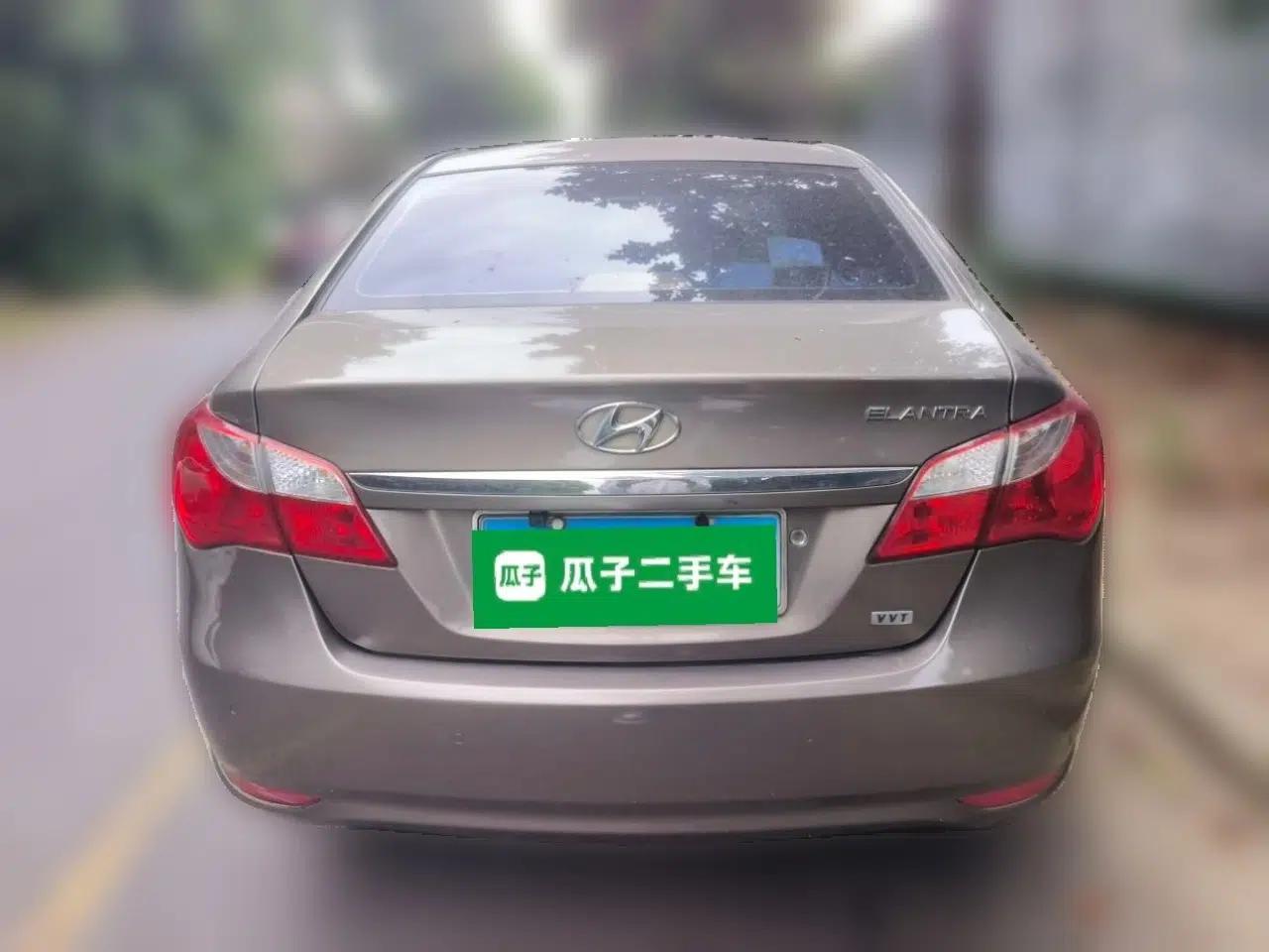 Hyundai Celesta 2011 1.6L Automatic Comfort Edition — миниатюра 5