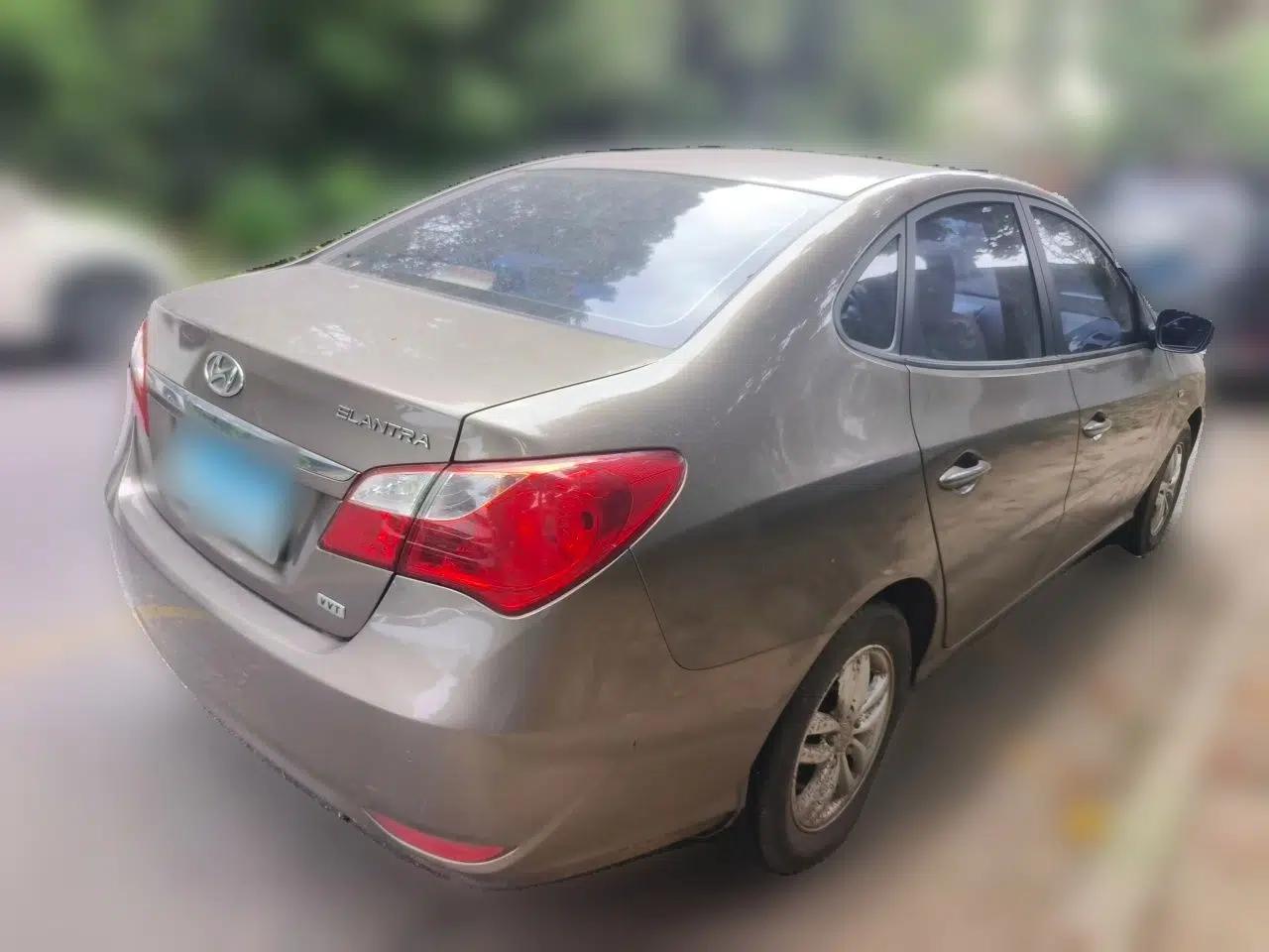 Hyundai Celesta 2011 1.6L Automatic Comfort Edition — миниатюра 6
