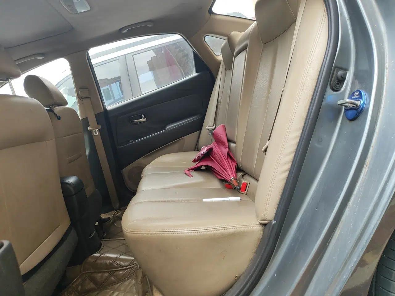 Hyundai Celesta 2011 1.6L Automatic Luxury Version — миниатюра 17