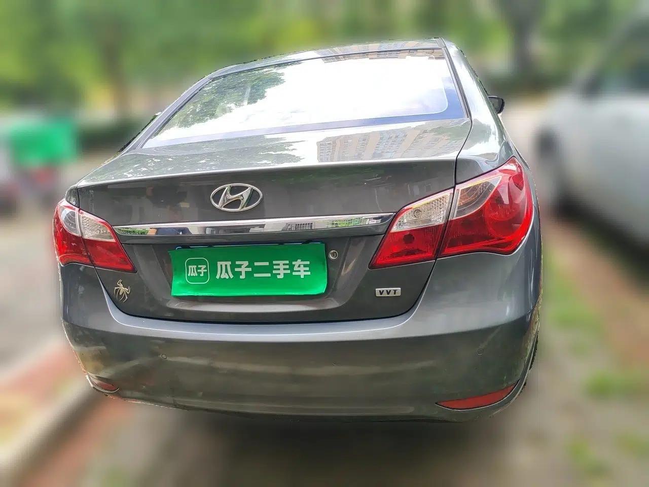 Hyundai Celesta 2011 1.6L Automatic Luxury Version — миниатюра 5