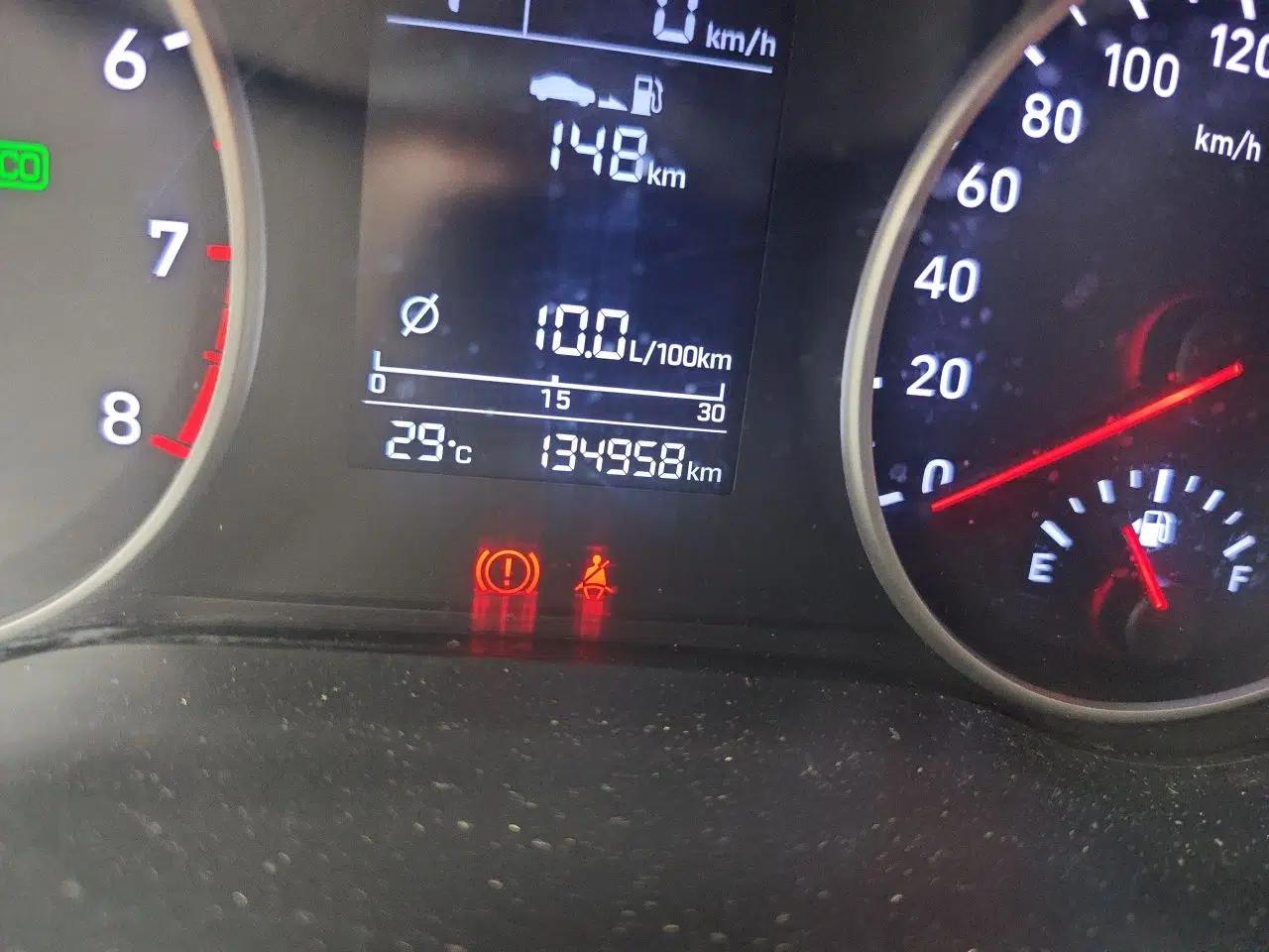 Hyundai Celesta 2020 1.6L Automatic GL Enjoyable Edition — миниатюра 12