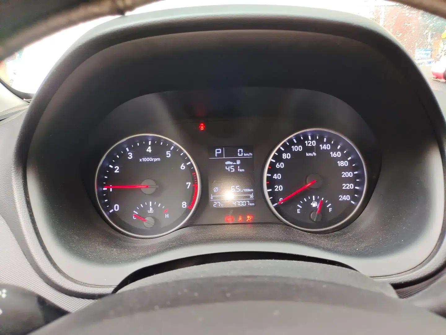 Hyundai Celesta 2018 1.6L Automatic GL Enjoyment Edition China VI compliant — миниатюра 11
