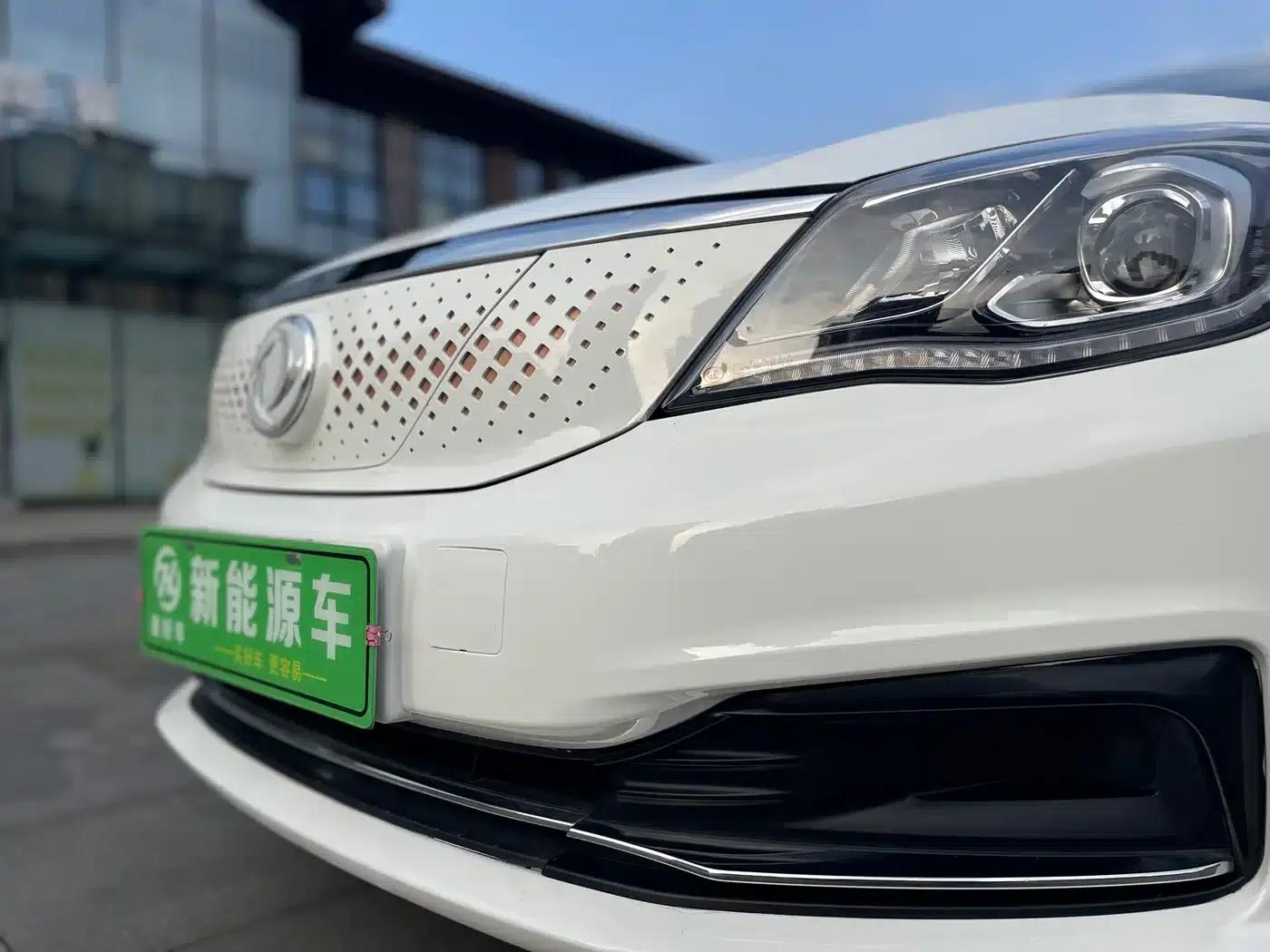 Dongfeng Fengshen E70 2021 Facelift 500 Super Enjoy Edition — миниатюра 5