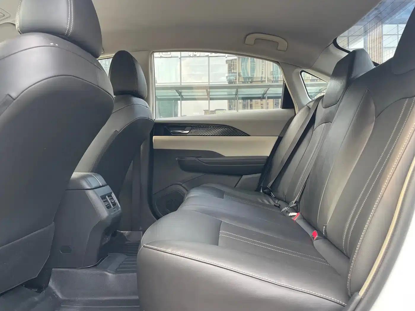 Dongfeng Fengshen E70 2021 Facelift 500 Super Enjoy Edition — миниатюра 9