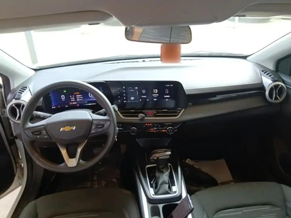 Chevrolet Monza 2023 1.5L Dual-Clutch Enjoyment Edition — миниатюра 17