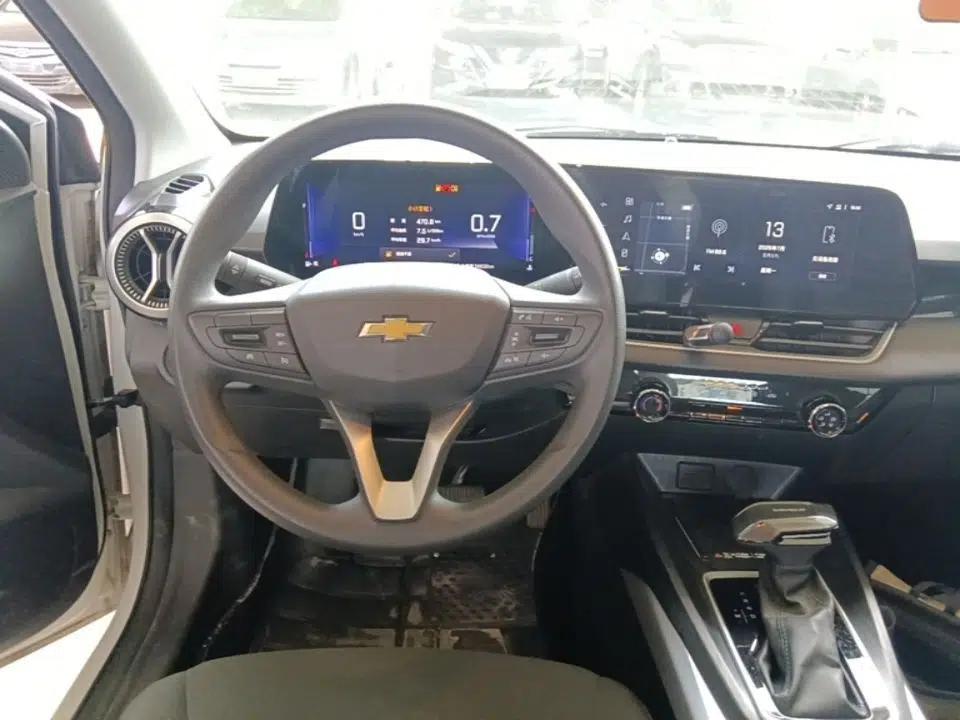 Chevrolet Monza 2023 1.5L Dual-Clutch Enjoyment Edition — миниатюра 18