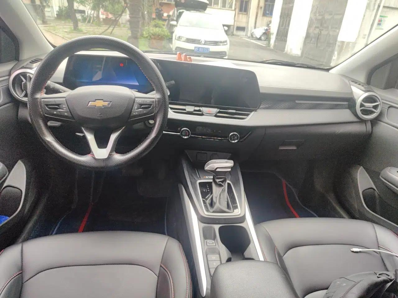 Chevrolet Monza 2023 1.5L Dual-Clutch Enjoyment Edition — миниатюра 9