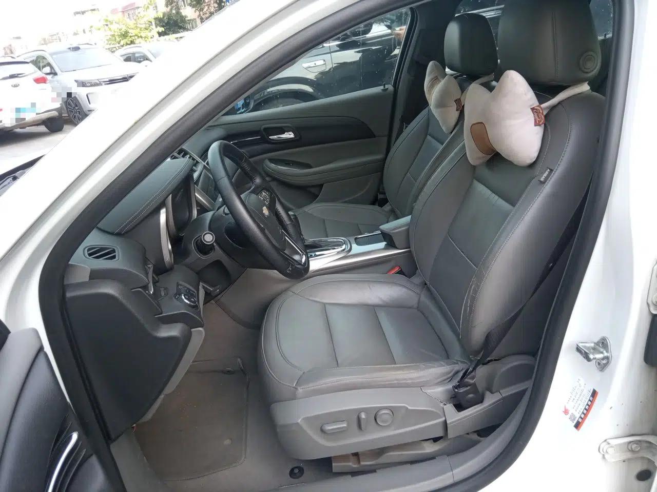 Chevrolet Malibu 2014 2.0L Automatic Luxury Edition — миниатюра 15