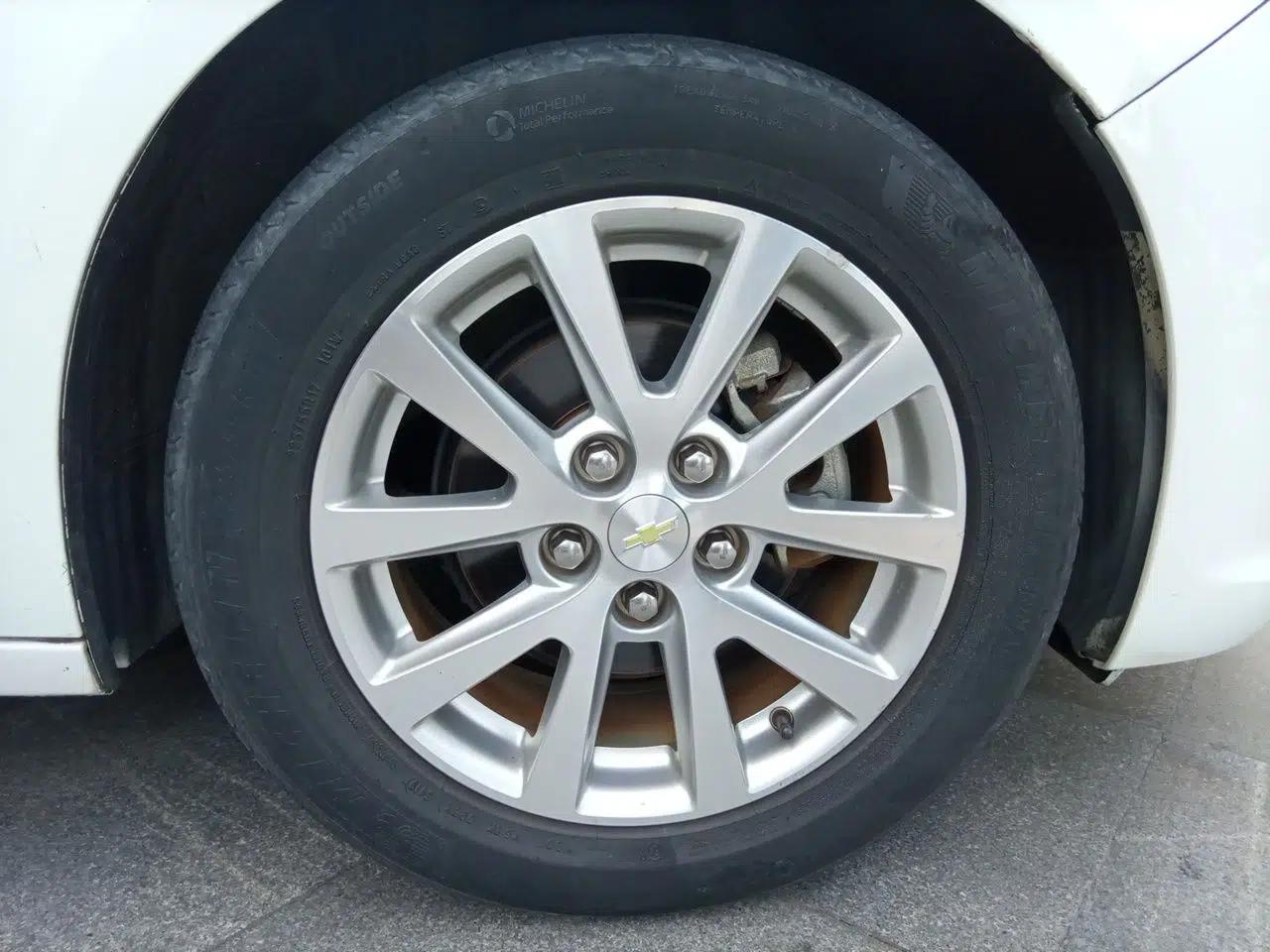Chevrolet Malibu 2014 2.0L Automatic Luxury Edition — миниатюра 8