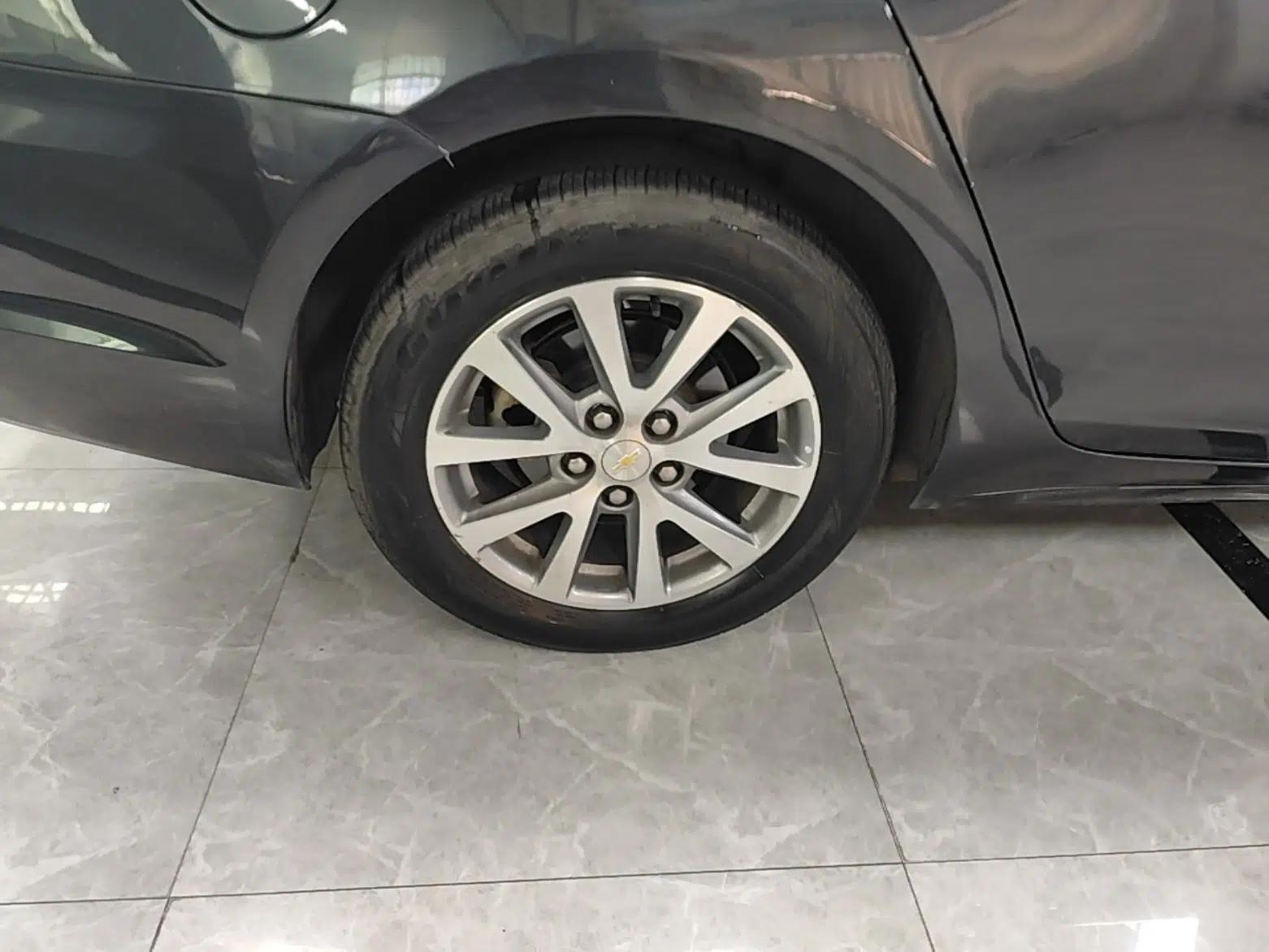 Chevrolet Malibu 2018 530T Automatic Luxury Edition — миниатюра 11