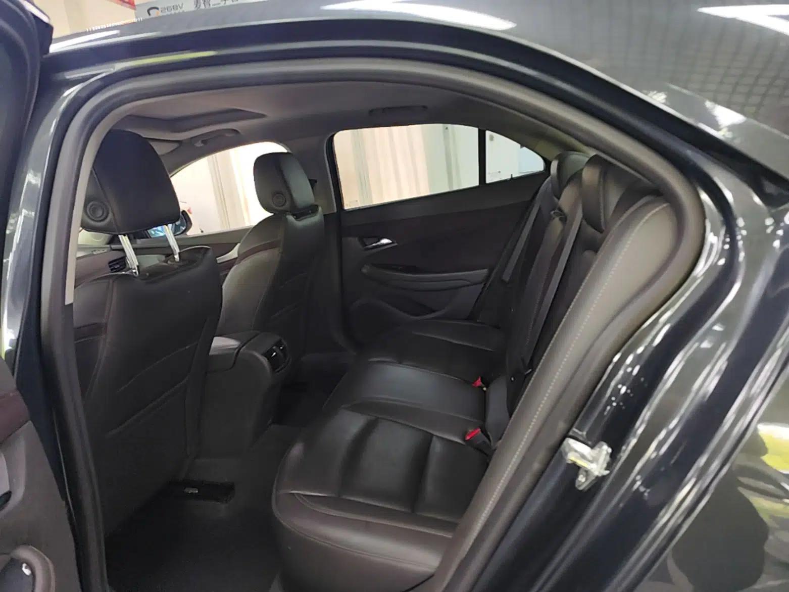 Chevrolet Malibu 2018 530T Automatic Luxury Edition — миниатюра 20