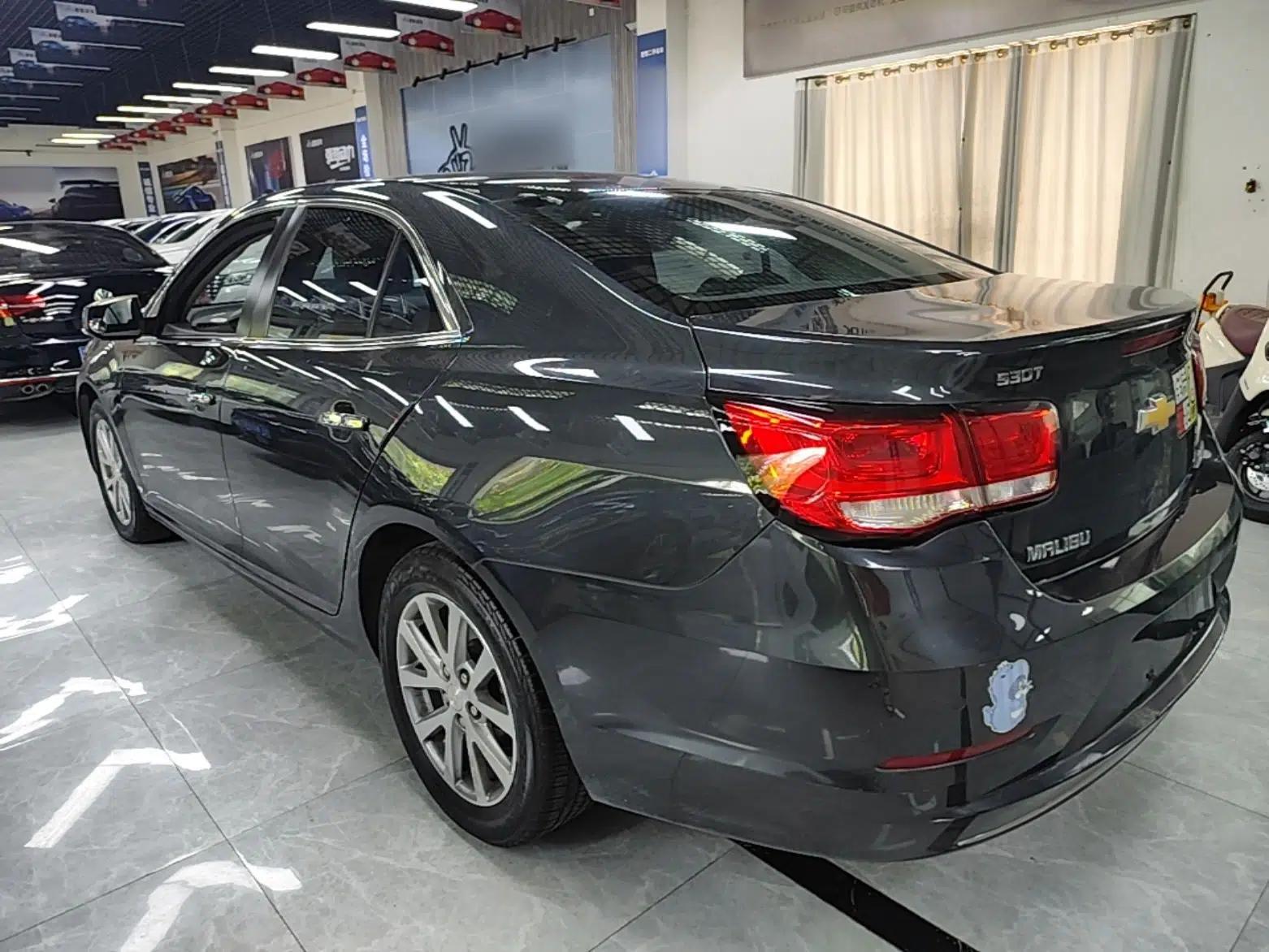 Chevrolet Malibu 2018 530T Automatic Luxury Edition — миниатюра 4