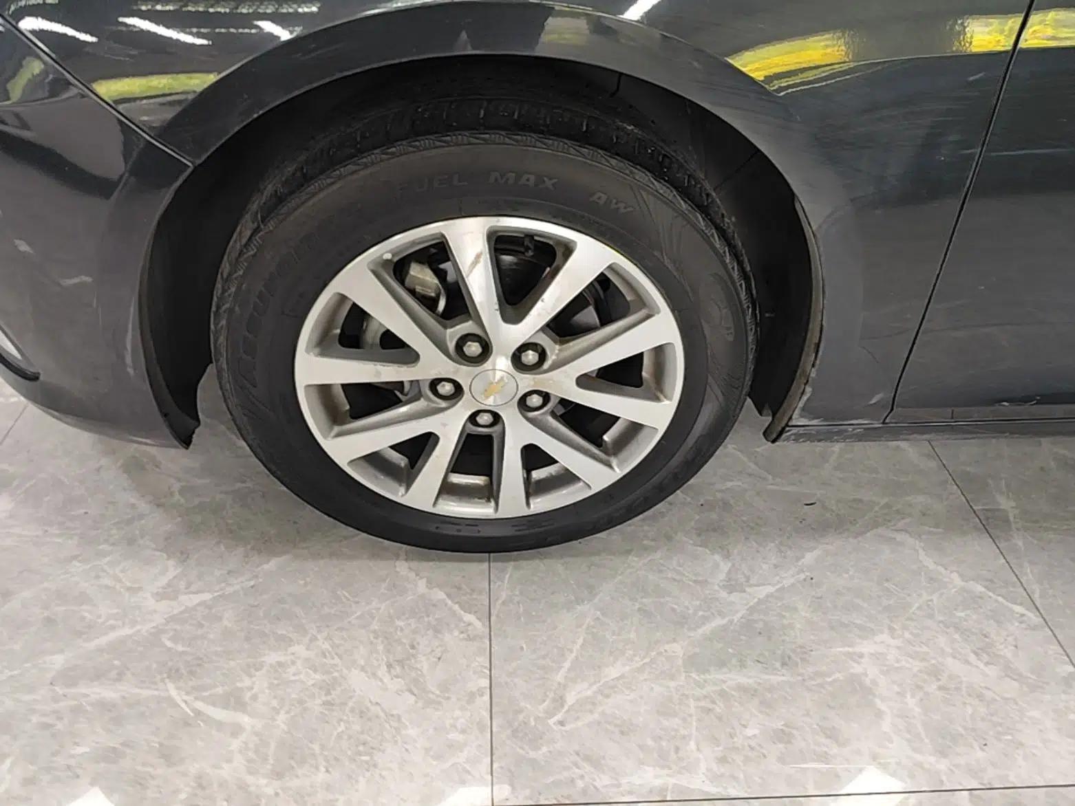 Chevrolet Malibu 2018 530T Automatic Luxury Edition — миниатюра 10