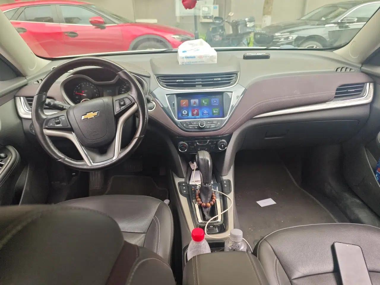 Chevrolet Malibu 2017 1.5T Automatic Luxury Edition — миниатюра 9
