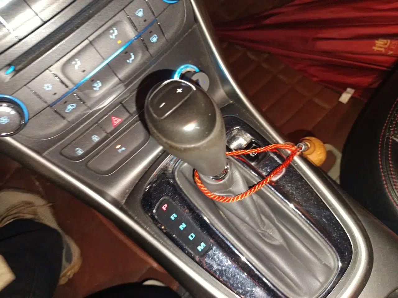 Chevrolet Malibu 2014 2.0L Automatic Comfort Edition — миниатюра 14