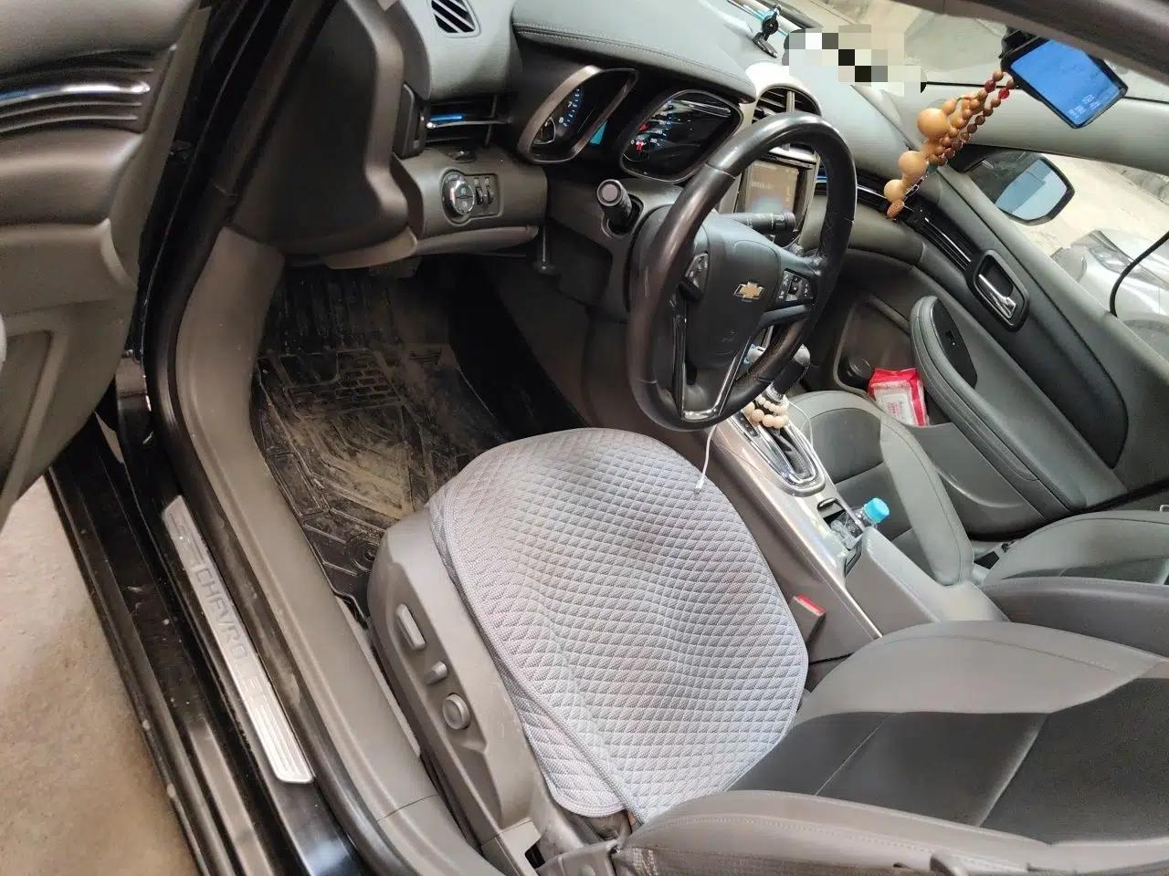 Chevrolet Malibu 2013 2.4L Automatic Luxury Edition — миниатюра 16