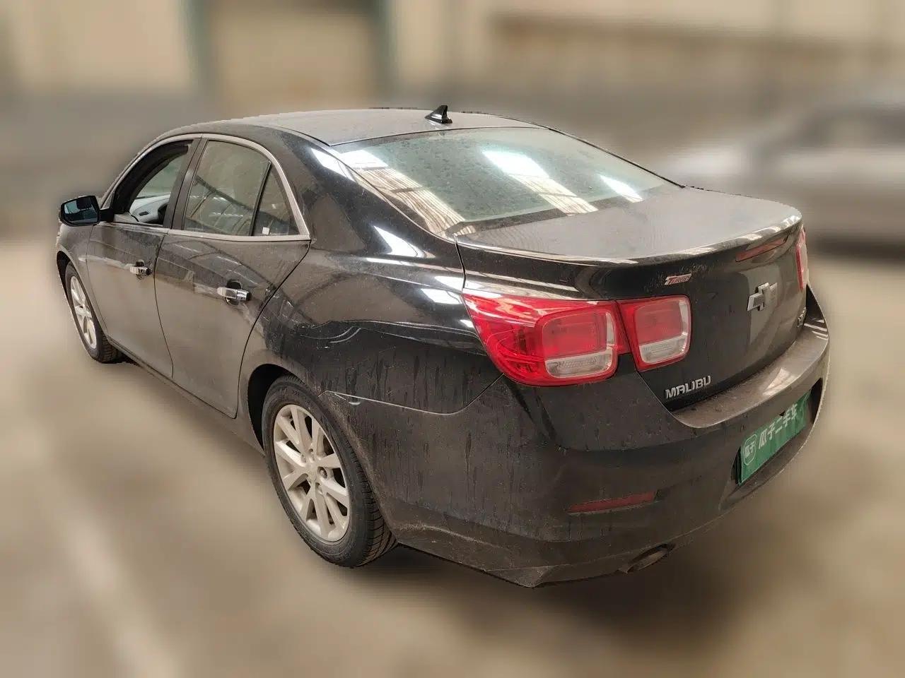 Chevrolet Malibu 2013 2.4L Automatic Luxury Edition — миниатюра 4