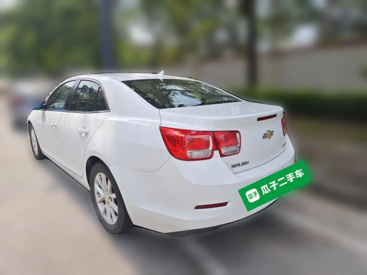 Chevrolet Malibu 2013 2.0L Automatic Luxury Edition — миниатюра 4