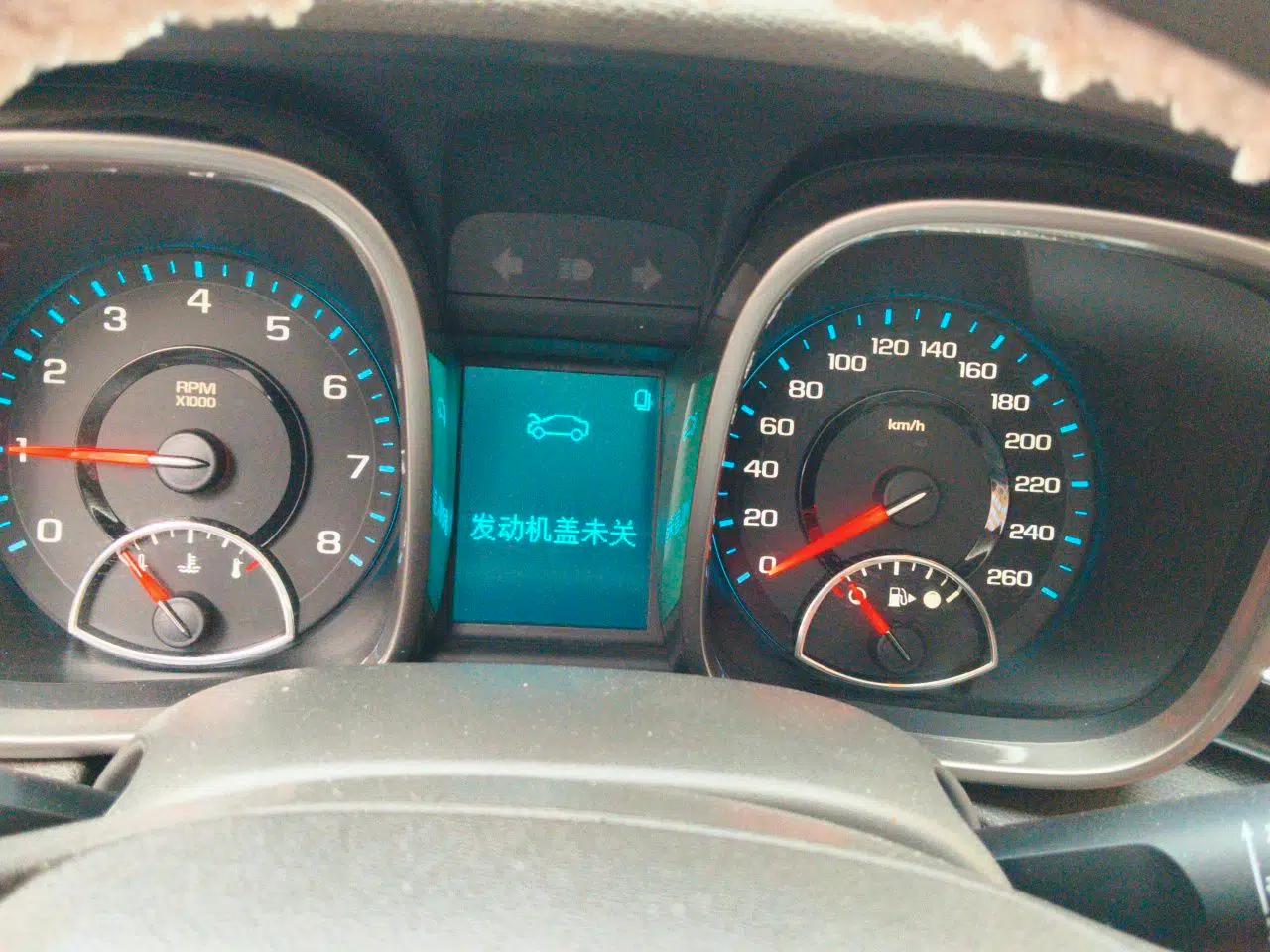 Chevrolet Malibu 2014 2.0L Automatic Comfort Edition — миниатюра 11