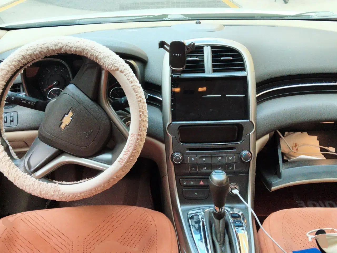 Chevrolet Malibu 2014 2.0L Automatic Comfort Edition — миниатюра 9