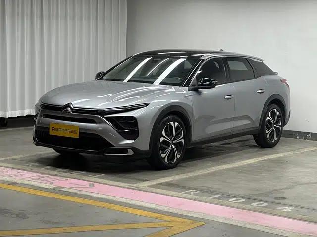 The 2021 Versailles C5 X 1.6T: An Extraordinary Force