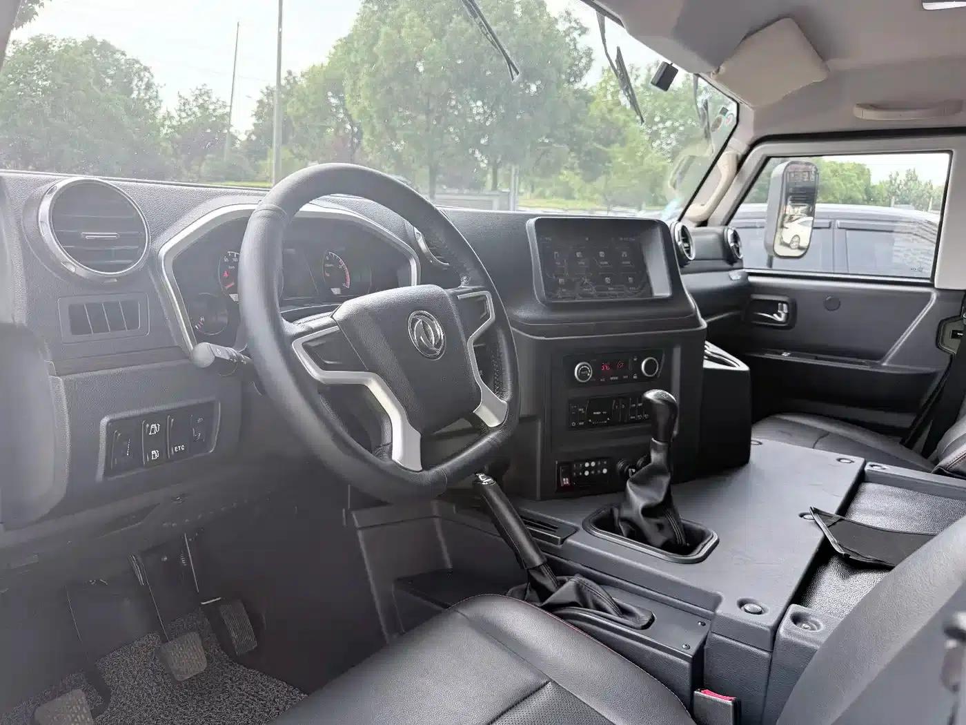 Warrior M50 2022 4.0T Manual Reverse 500 Low-Roof Van — миниатюра 5