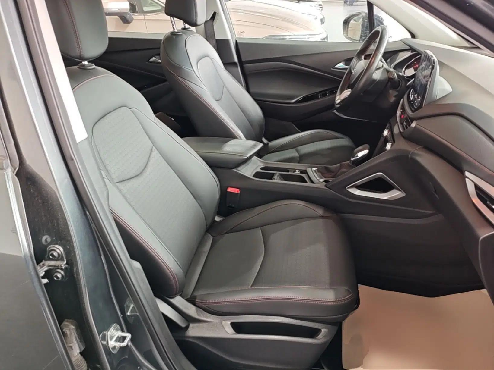 Chevrolet Orlando 2019 Redline 530T Automatic Enjoyment Version (5+2 Seating) China VI — миниатюра 19