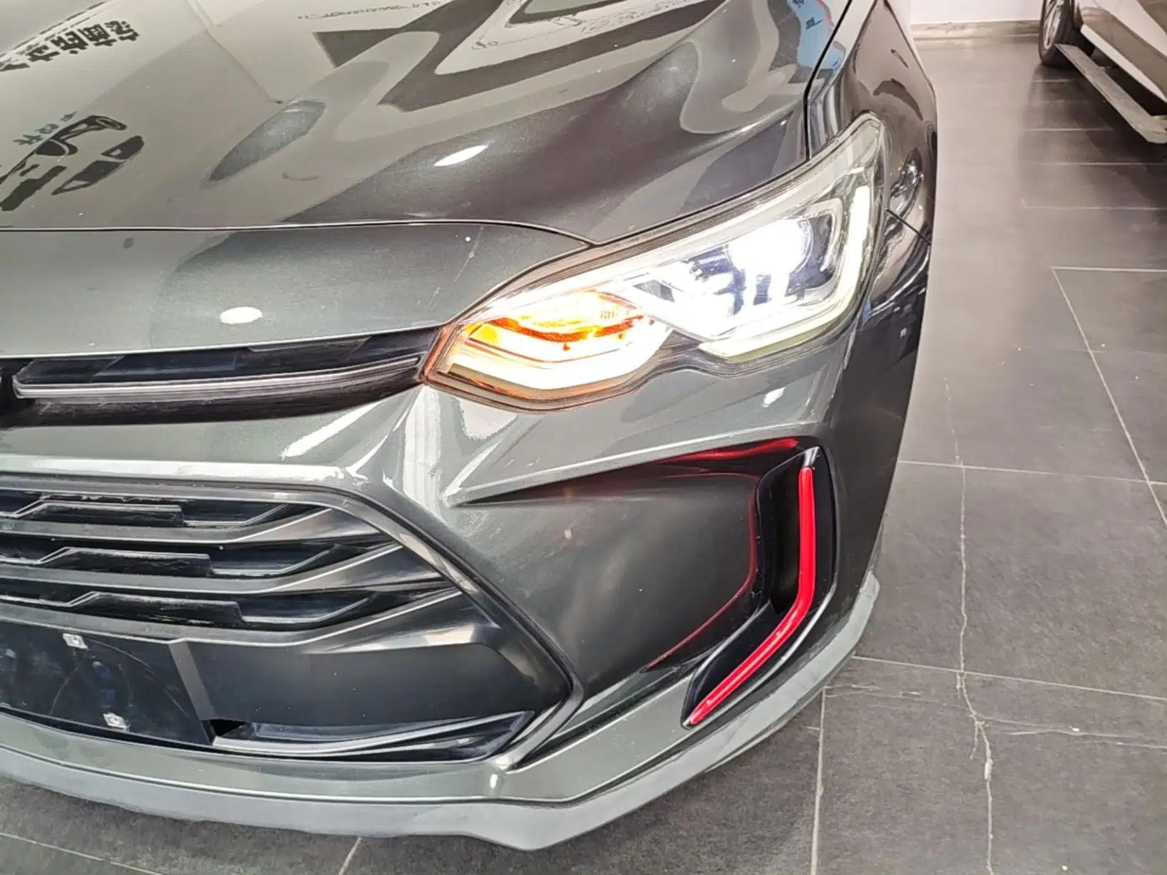 Chevrolet Orlando 2019 Redline 530T Automatic Enjoyment Version (5+2 Seating) China VI — миниатюра 8