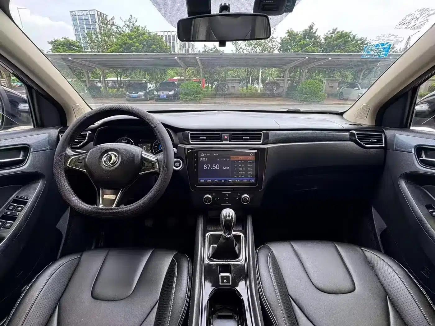 Fengguang 580 2017 1.5T Manual Deluxe Edition — миниатюра 6