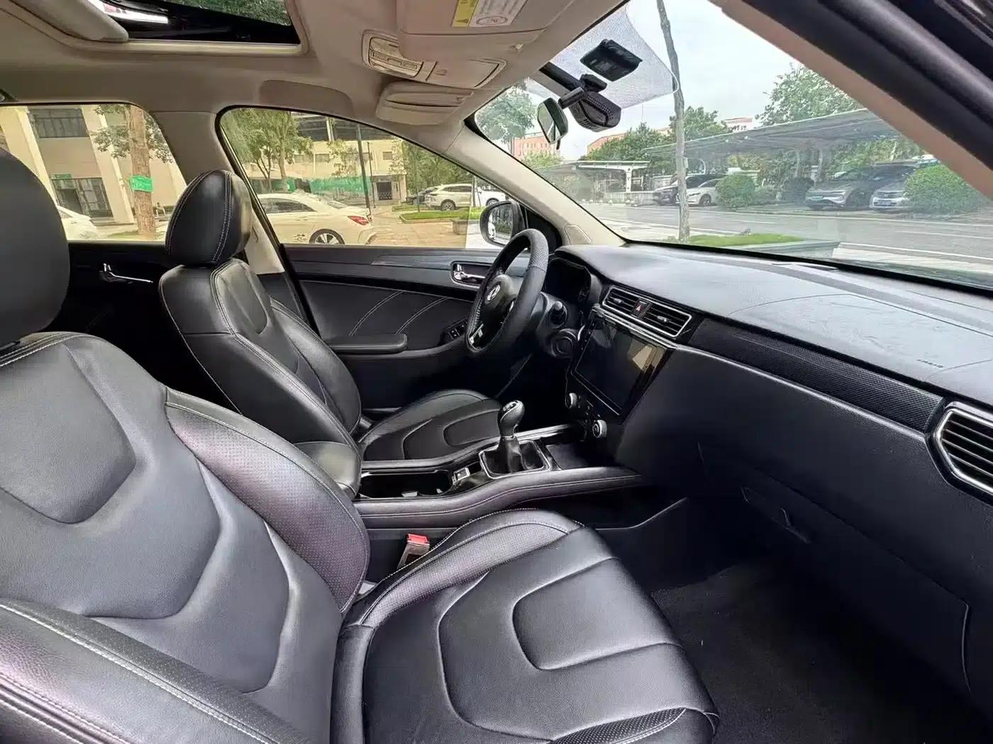 Fengguang 580 2017 1.5T Manual Deluxe Edition — миниатюра 8