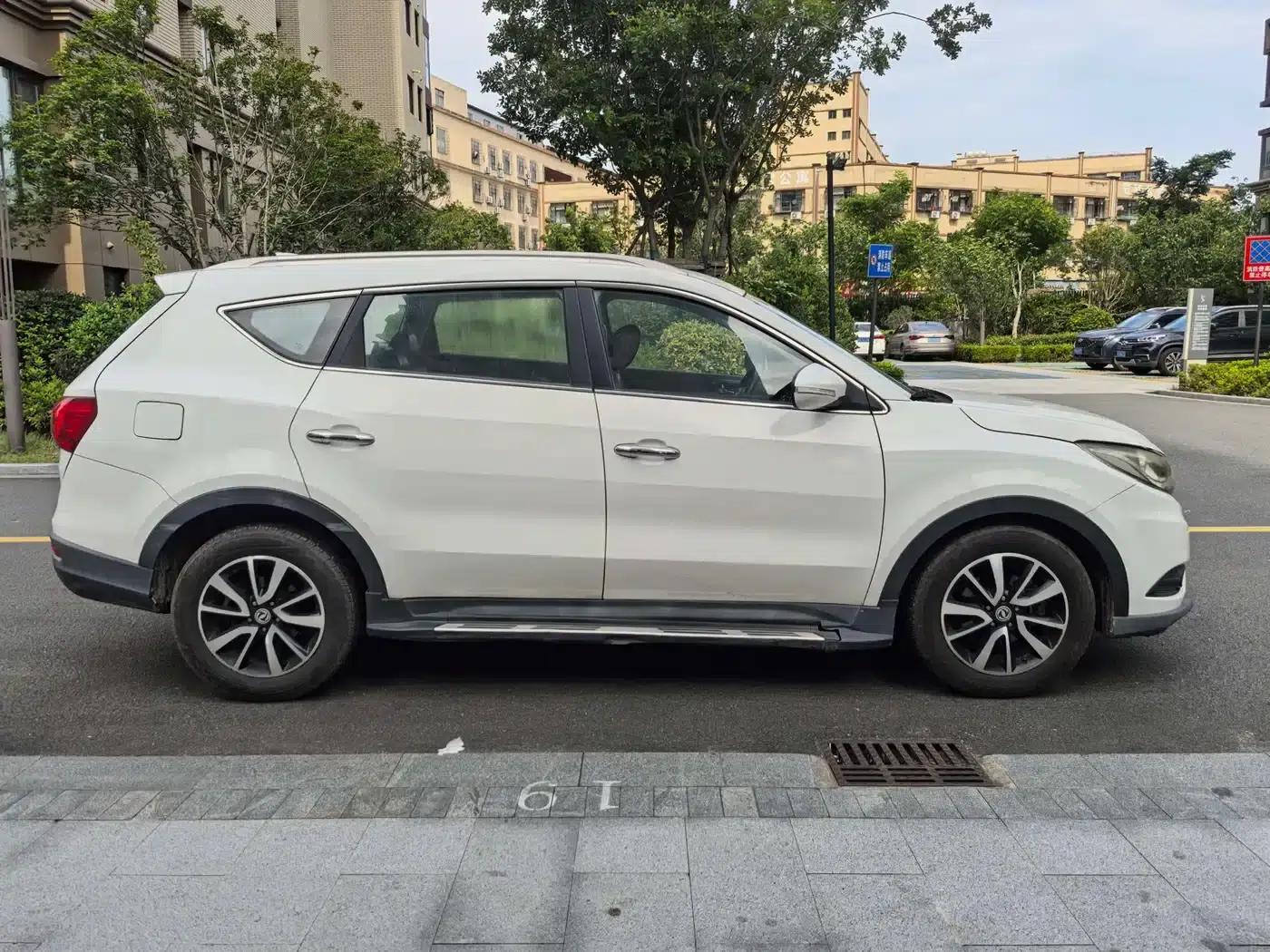 Fengguang 580 2016 Model 1.5T Manual Comfort — миниатюра 9