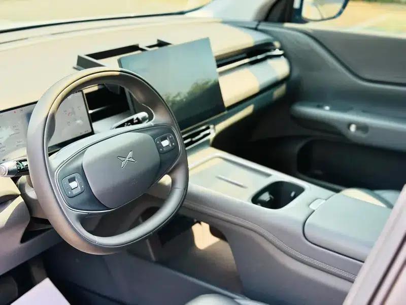 XPeng G6 2025 Pure Electric 625 Long Range Max Technology Edition — миниатюра 8