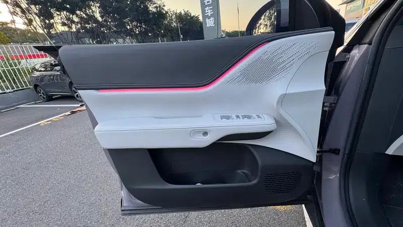 XPeng G6 2025 Pure Electric 625W Long Range Max Flagship Edition — миниатюра 12
