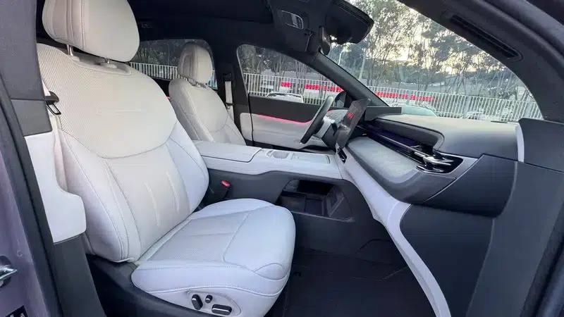 XPeng G6 2025 Pure Electric 625W Long Range Max Flagship Edition — миниатюра 20