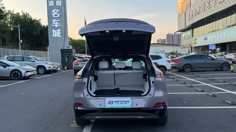 XPeng G6 2025 Pure Electric 625W Long Range Max Flagship Edition — миниатюра 9
