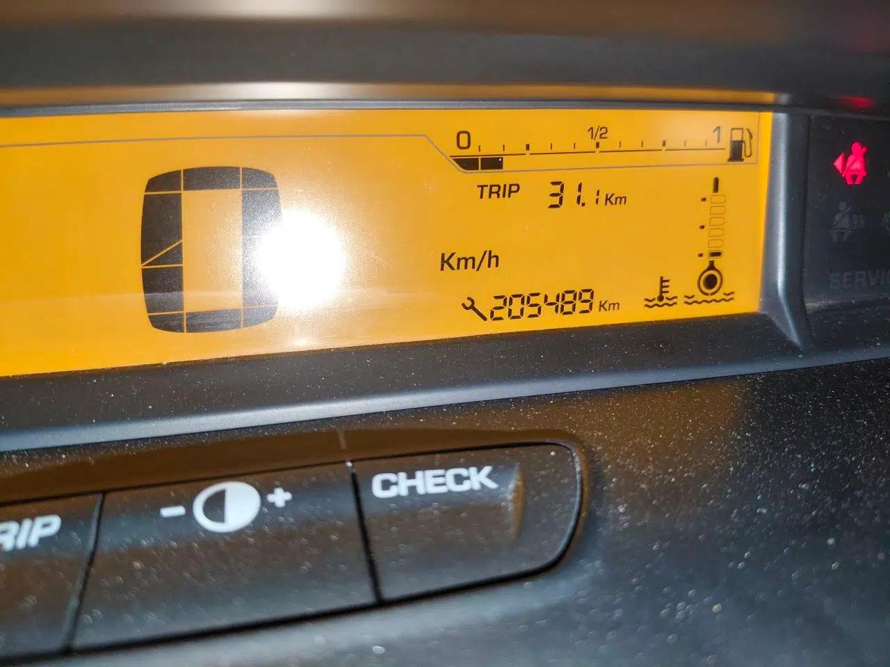 Citroen C-Quatre 2013 Sedan 1.6L Automatic Enjoyment Model — миниатюра 12