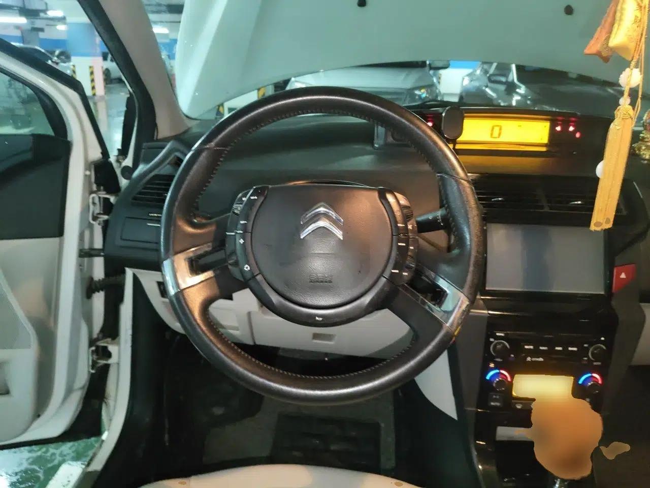 Citroen C-Quatre 2013 Sedan 1.6L Automatic Enjoyment Model — миниатюра 10