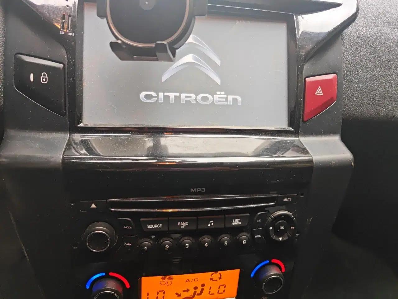 Citroen C-Quatre 2014 VTS Version 1.6L Manual Enjoyment Model — миниатюра 13