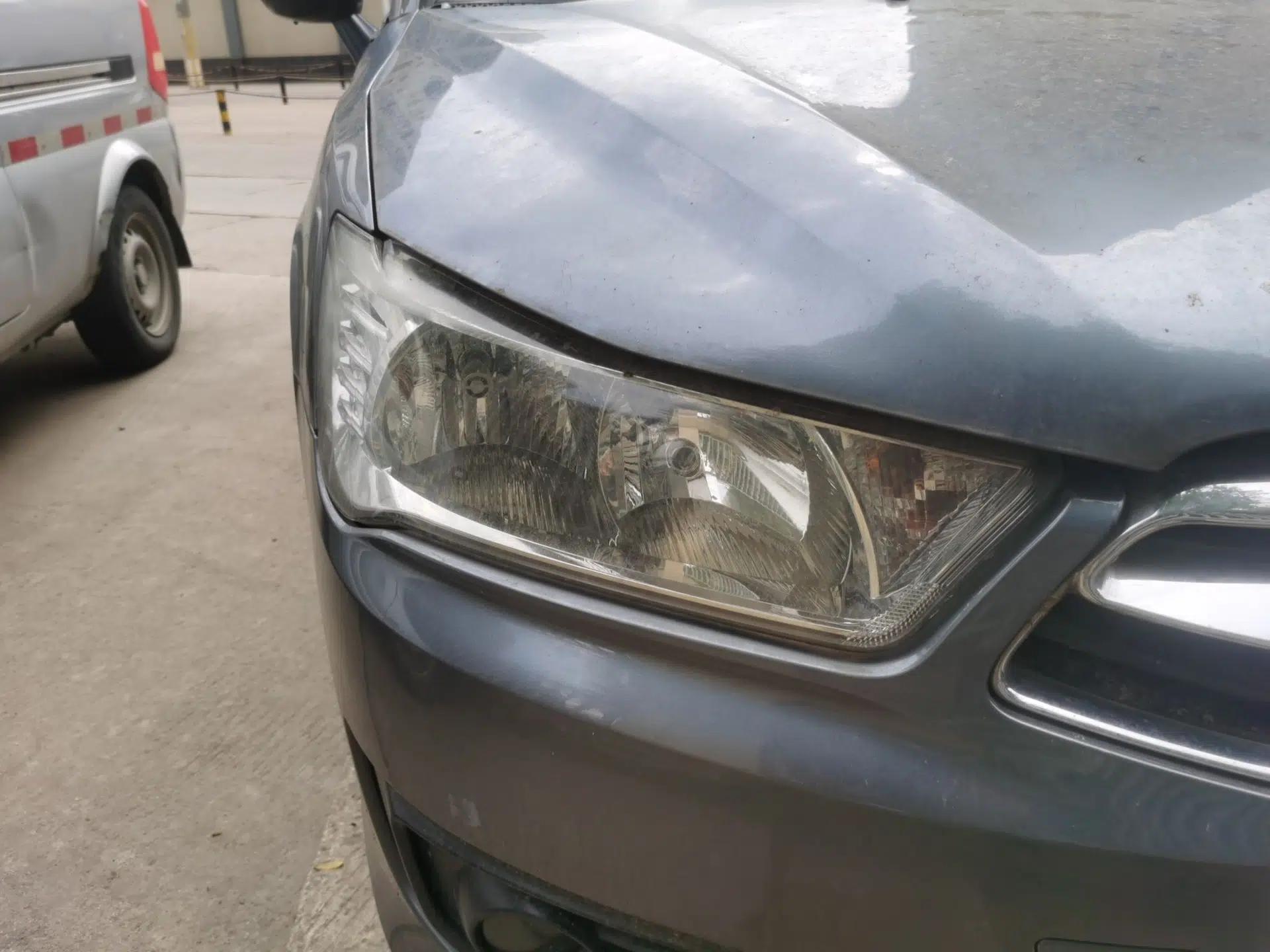 Citroen C-Quatre 2012 Sedan 1.6L Manual Prestige Model — миниатюра 7