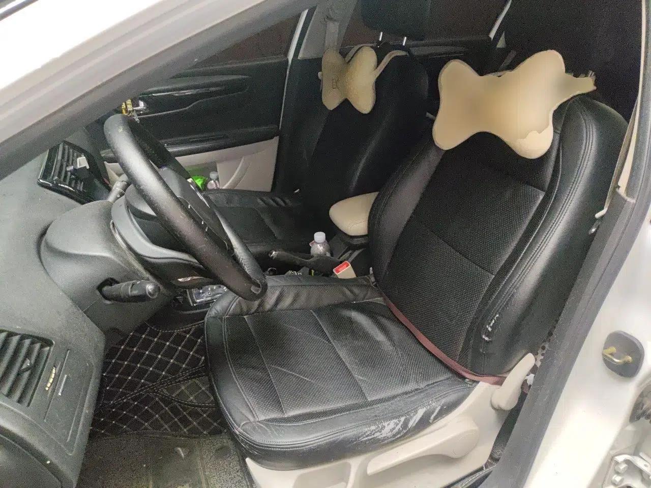 Citroen C-Quatre 2012 Sedan 1.6L Automatic Enjoyment Model — миниатюра 15