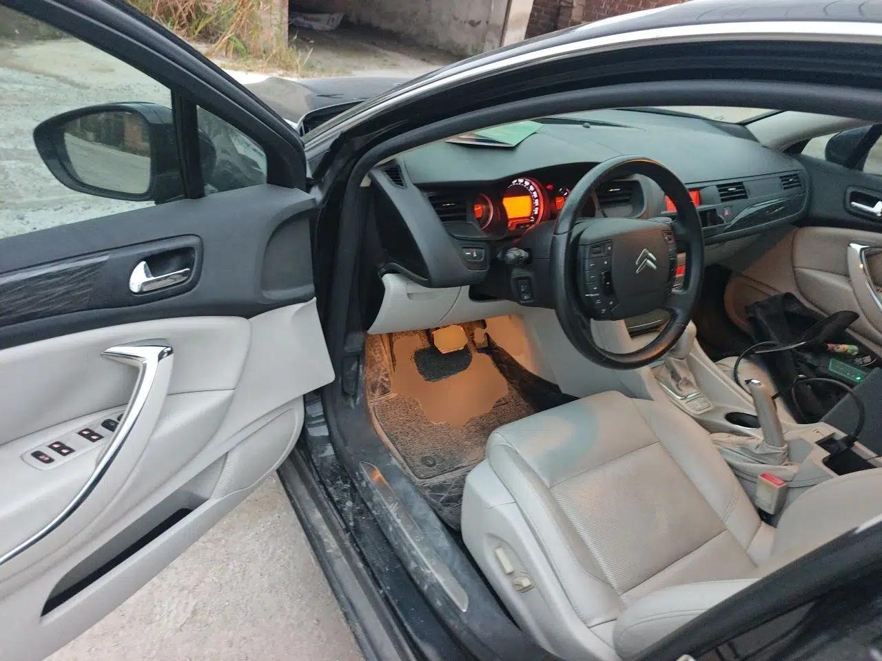 Citroen C5 2011 2.3L Automatic Zunyu Version — миниатюра 16
