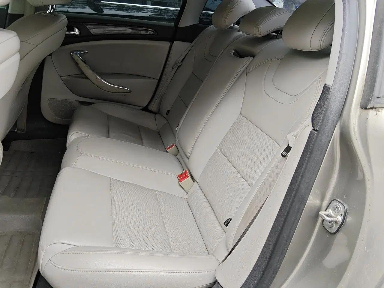Citroen C5 2012 2.0L Automatic Luxury Edition — миниатюра 17