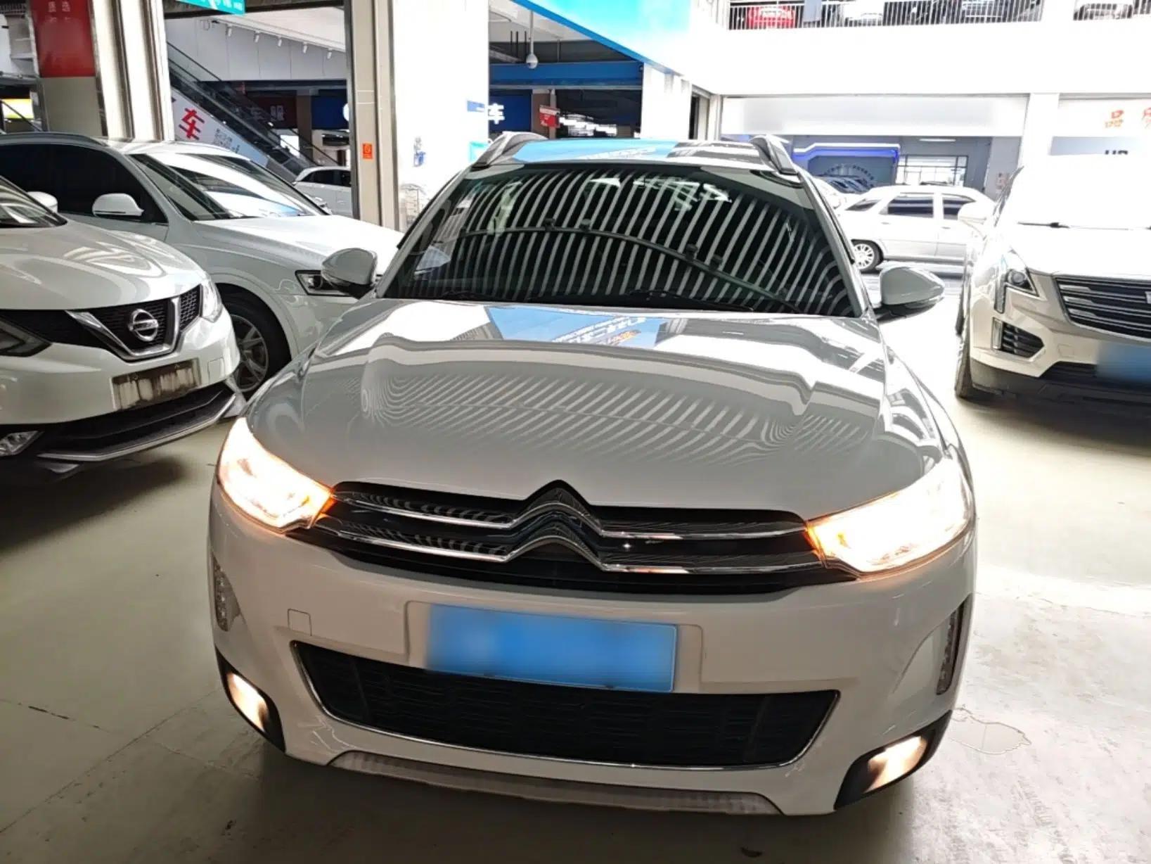 Citroen C3-XR 2015 1.6THP Automatic Pioneer Model — миниатюра 2