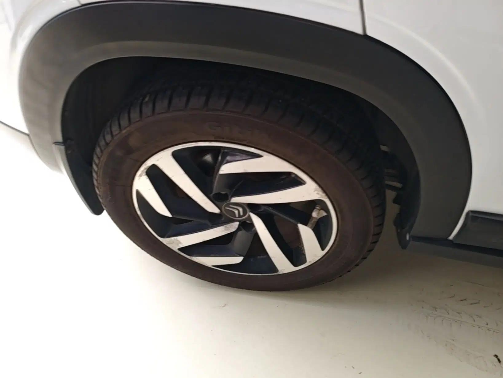Citroen C3-XR 2015 1.6THP Automatic Pioneer Model — миниатюра 16